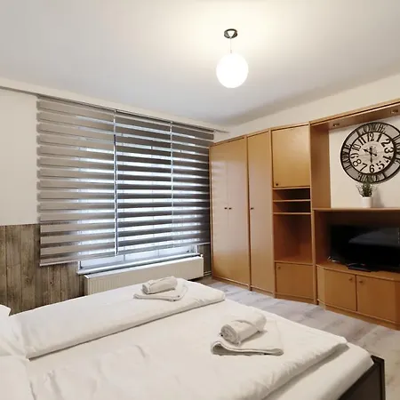 Apartment Manu