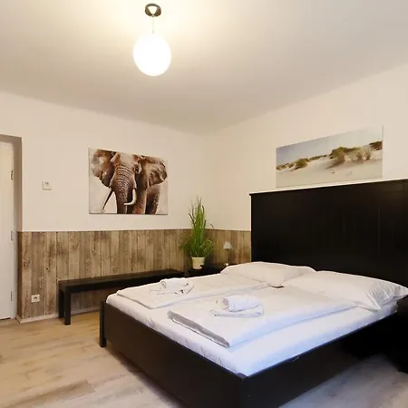 Manu Apartment Hennersdorf
