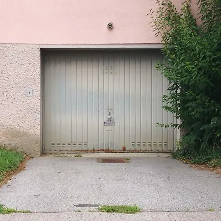 Manu Apartment Hennersdorf